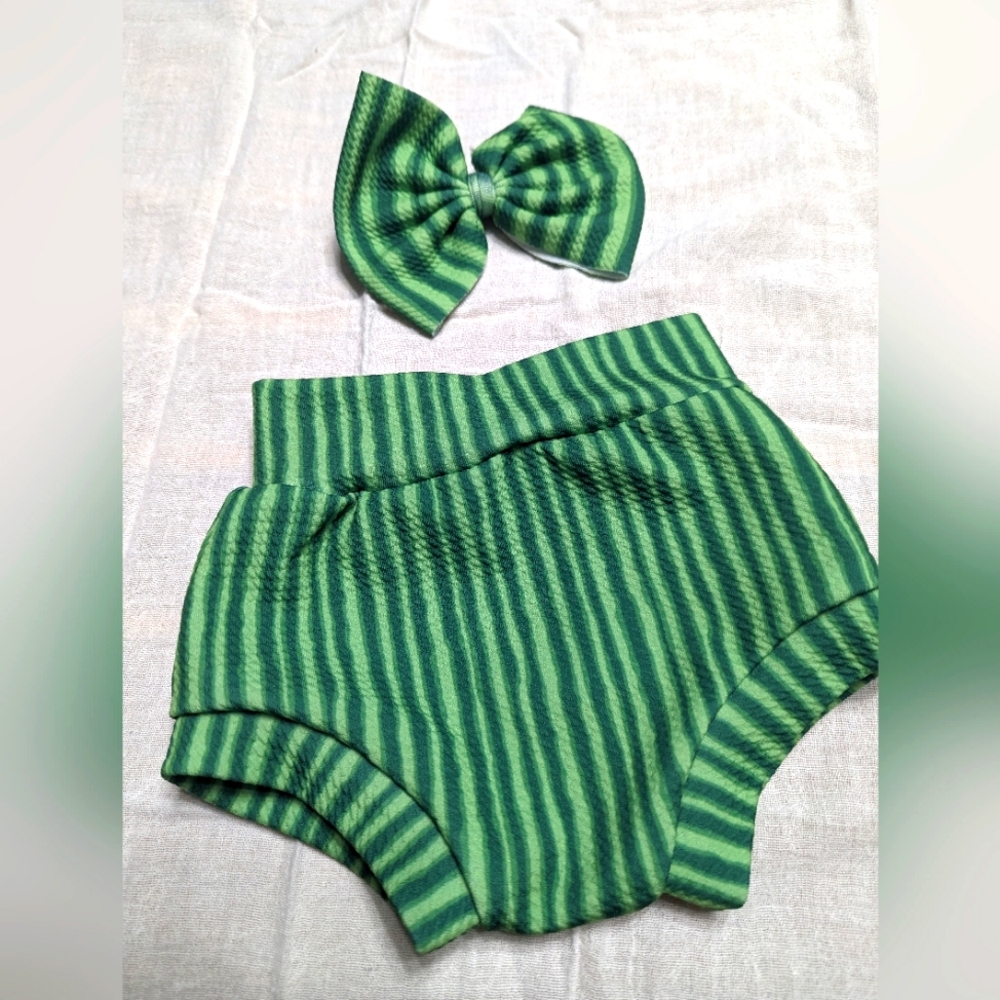 Bow & Bummies set